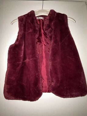 Epic Threads Burgundy Faux Fur Vest